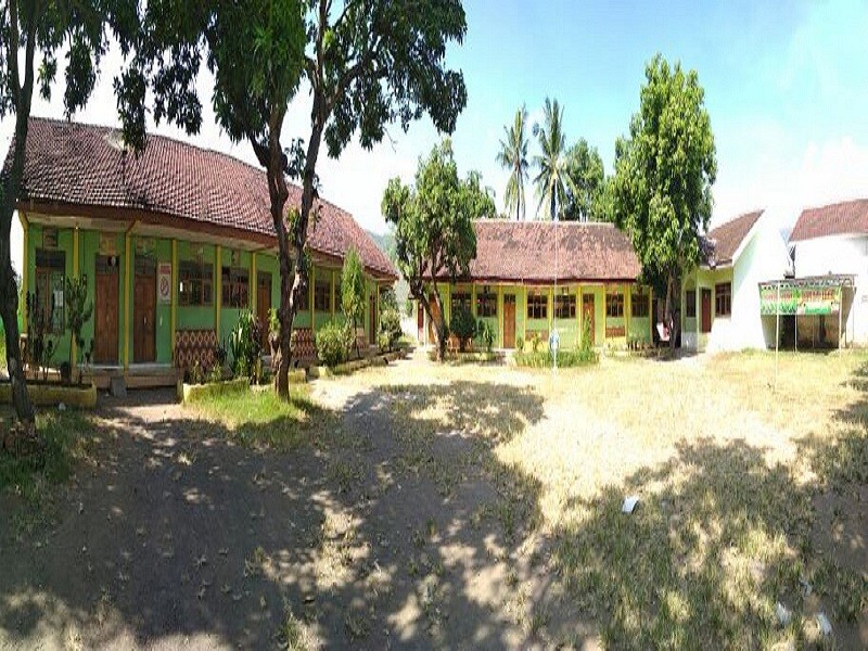 Halaman Sekolah